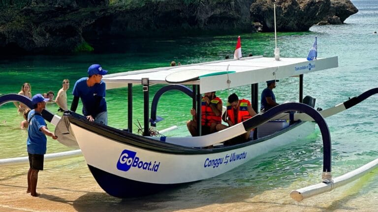 BoatTransferTicketBetweenCanggu,Uluwatu,andJimbaranbyGoBoat